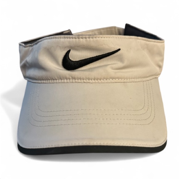 White Nike Golf Visor - One size fits most - Picture 1 of 2